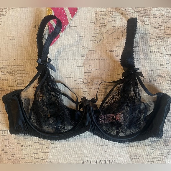 AGENT PROVOCATEUR Tanya Plung
Bow-detailed lace underwired bra Size 36C Black - Picture 2 of 9